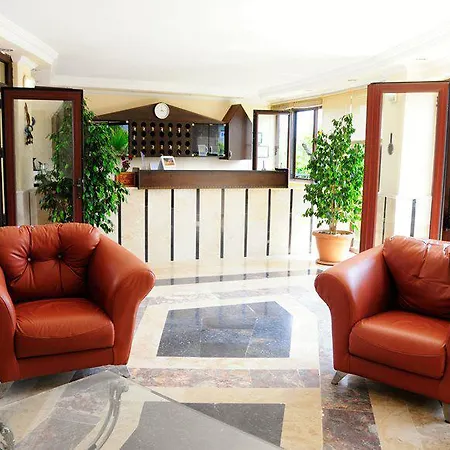 Palmeras Hotel Çamyuva