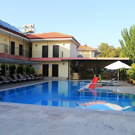 Palmeras Hotel Çamyuva